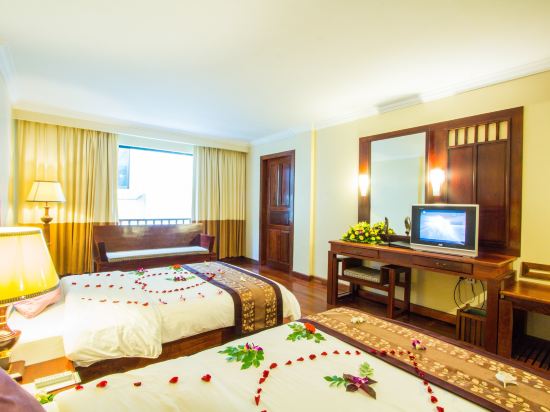 Royal Empire Hotel Room Type - Superior twin Room