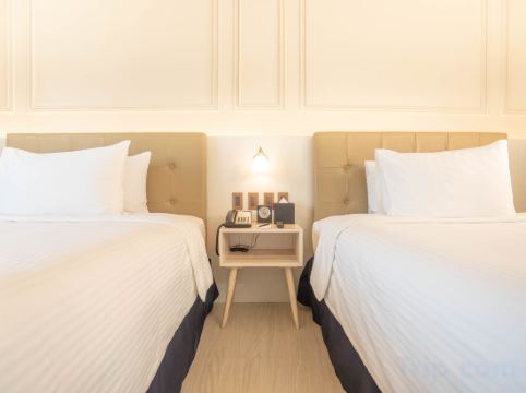 The Monarch Hotel Room Type - Deluxe Double Room