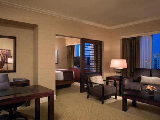 Hyatt Regency Bellevue Room Type - Deluxe King Room