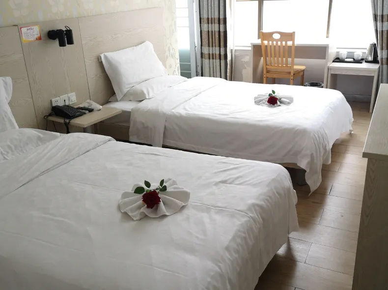 SET CHAIN HOTEL