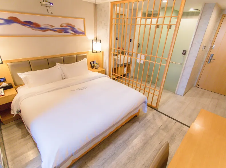 Qingmu Select Hotel (Xuanwu Lake subway station, Hunan Road Pedestrian Street, Nanjing)