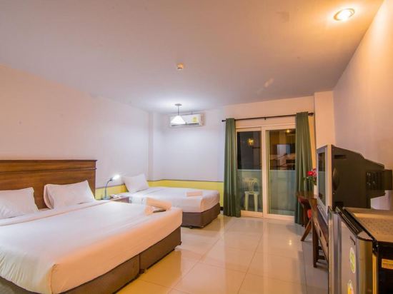 Sutus Court 1 Room Type - Standard Triple Room