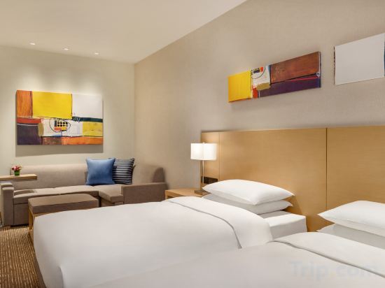 Hyatt Place Beijing DaXing - Tap to explore photos
