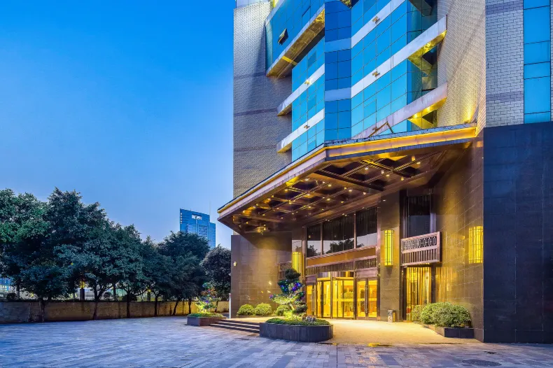 Rezen Kingtown Hotel (Chongqing Ranjiaba)