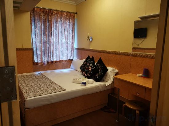 Reliance Inn Room Type - Deluxe Double Room