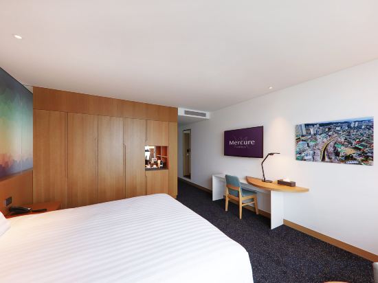 Mercure Ambassador Ulsan Room Type - Privilege Room with 1 King-size bed, Ocean Front View Mercure Ambassador Ulsan Room Type - Privilege Room with 1 King-size bed, Ocean Front View