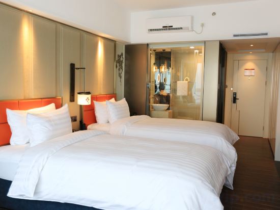 Clifford Hotel Resort Centre Panyu Room Type - Deluxe Room (2 Beds)