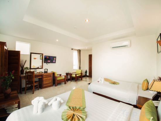 Relax Hotel Room Type - Deluxe Family City View