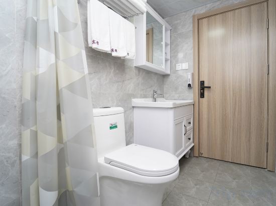 Maiju Hotel Room Type - Triple Room (Without Window)