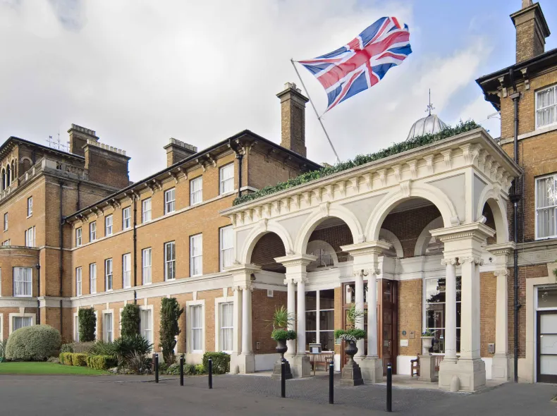 Oatlands Park Hotel