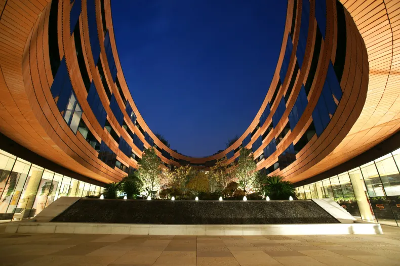 HUALUXE Shanghai Twelve At Hengshan by IHG