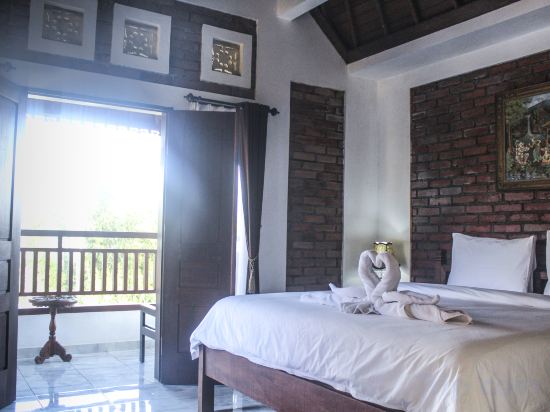 The Garuda Hotel & Restaurant Room Type - Suite