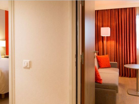 Hotel Oceania Paris Roissy CDG - Tap to explore photos