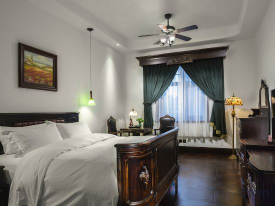 Memory Hotel Room Type - Deluxe Room (Double Bed)