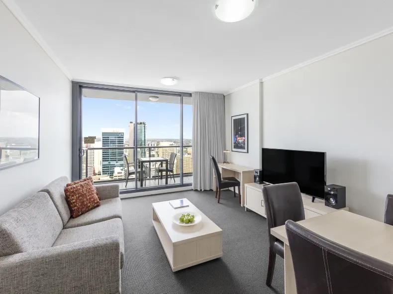 Oaks Brisbane on Charlotte Suites