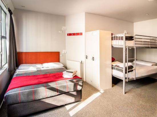 Urbanz Room Type - Family Room with Private Bathroom for 6 Guests