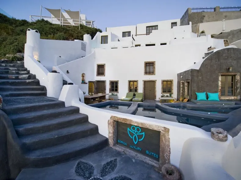 Sophia Luxury Suites