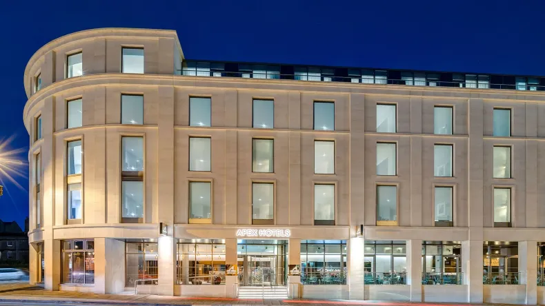 巴斯市艾派克斯飯店