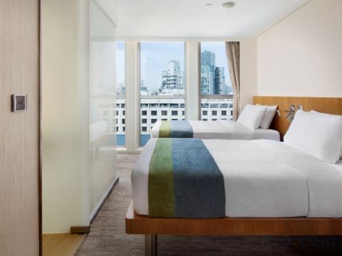 Summit View Kowloon Room Type - Deluxe Room - Check-In By Female Only