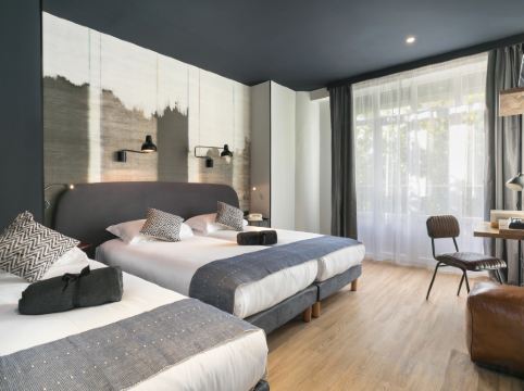 Hôtel So'Co by HappyCulture Room Type - Triple Room