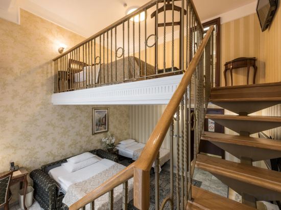 Hotel Moskva Room Type - Duplex Family Room 