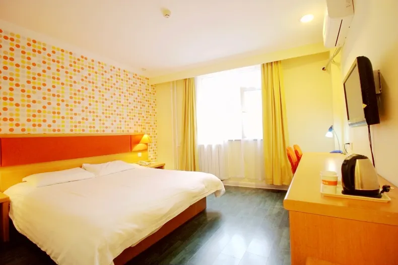 如家派柏·雲飯店（青島火車站棧橋店）