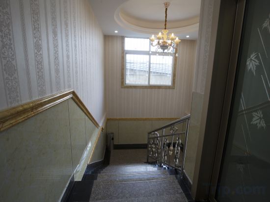 Others 3, Jiayu Tianyou Business Hotel, Xianning
