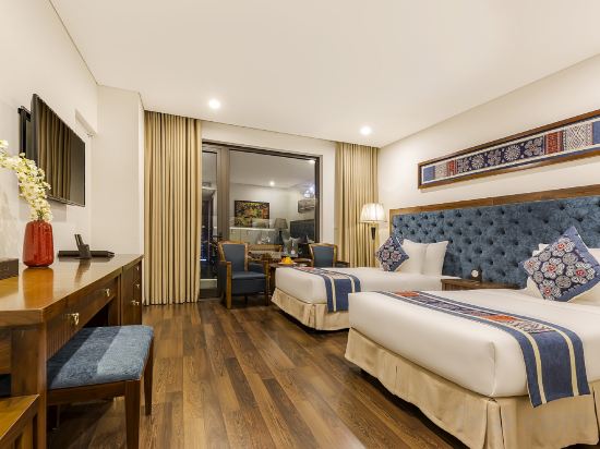 Balcona Hotel Da Nang Room Type - Deluxe Twin Room With Balcony SeaSide