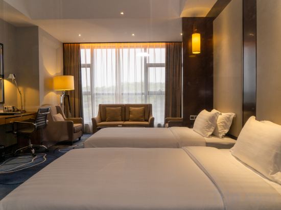 Easco Hotel Room Type - Superior Twin Room