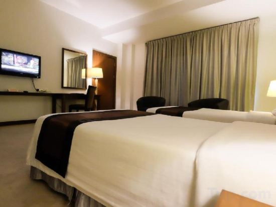 Times Hotel Room Type - Standard Room Nonsmoking