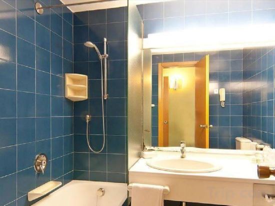Galileo Hotel Room Type - Double Room