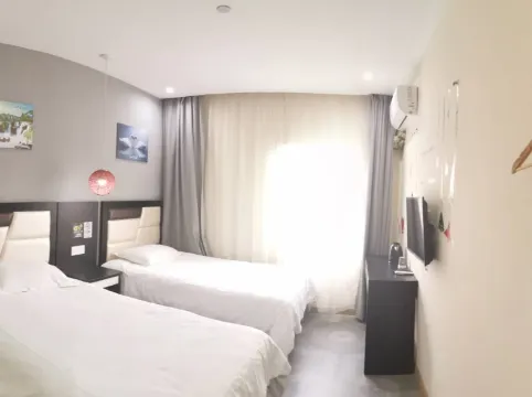 100 Inn Liangpin Hotel (Shanghai Beixinjing Subway Station)