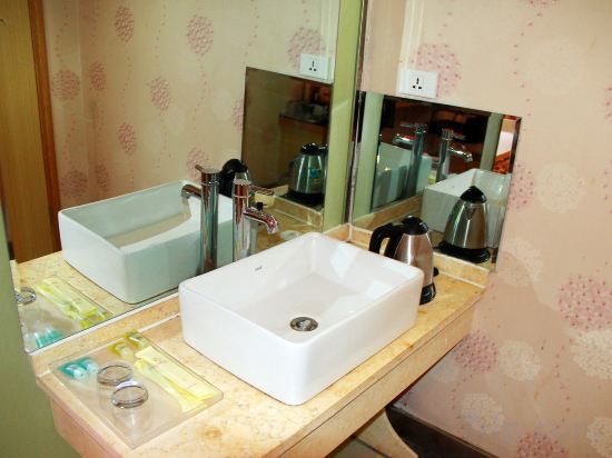 Others 3, East Star Business Hotel, Nanyang