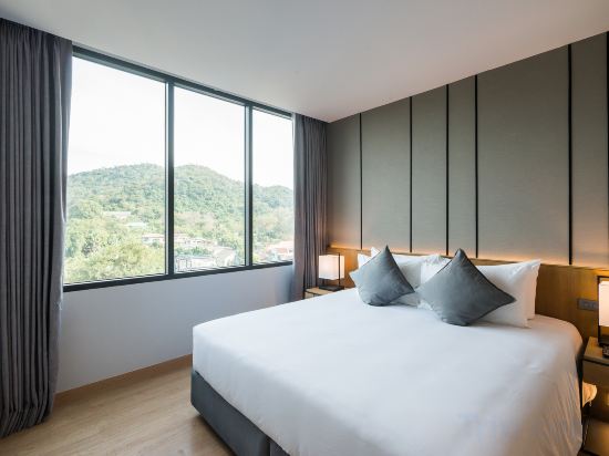 Arize Hotel Sri Racha - Tap to explore photos