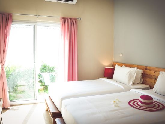 Nonnee Room Type - Deluxe - Smart Room with Double Bed Nonnee Room Type - Deluxe - Smart Room with Double Bed