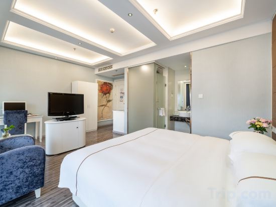 Ling Shang Hotel (Yiwu International Trade City)