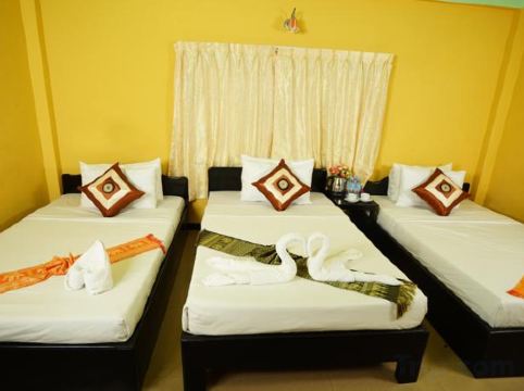 Happy Zone Hostel Room Type - Standard Triple Room