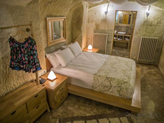 Agarta Cave Hotel Room Type - Queen Cave Suite Agarta Cave Hotel Room Type - Queen Cave Suite