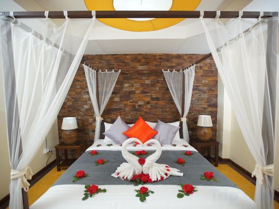 Sunny V Hotel Room Type - Suite Sunny V Hotel Room Type - Suite