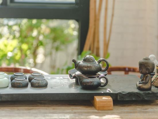 Others 3, Da Li Pu an Inn, Dali Bai