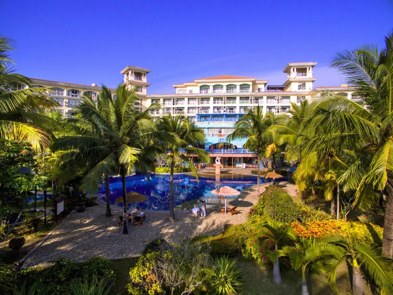 Island Forest Seaview Hotel