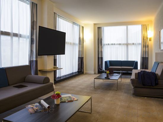 NOVOTEL GENEVE CENTRE - GENEVA - Tap to explore photos
