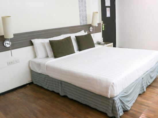 The Mini R Ratchada  Room Type - Deluxe King Room