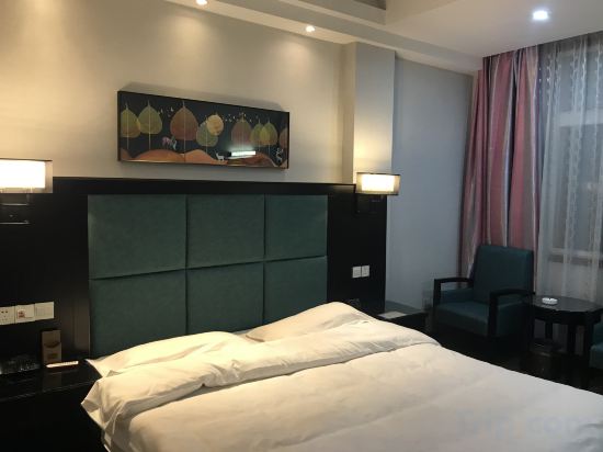 Others 2, Hotels in Siam, Yueyang