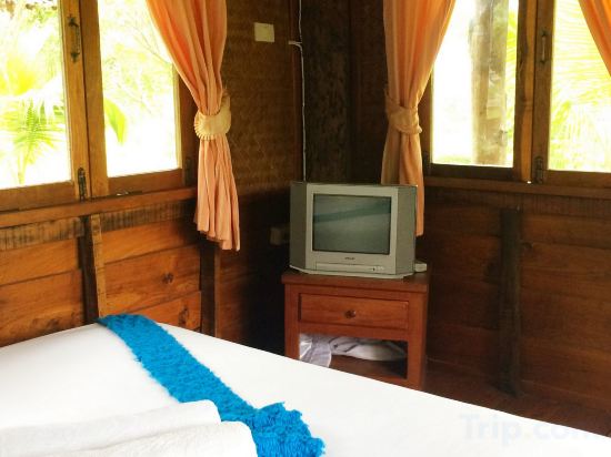 Vimarnkiri Resort Room Type - Standard Fan Room
