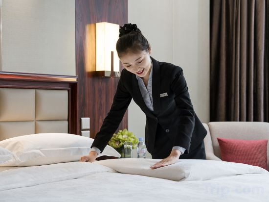 Guidu Hotel Beijing - Tap to explore photos