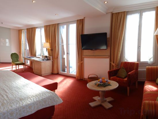 Romantik Hotel Schweizerhof Room Type - Junior Suite - Eiger view