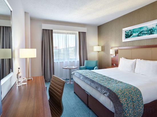 Leonardo Hotel Milton Keynes Room Type - Executive King Room