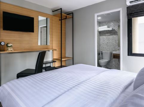 Travelier Hostel Room Type - Double Room