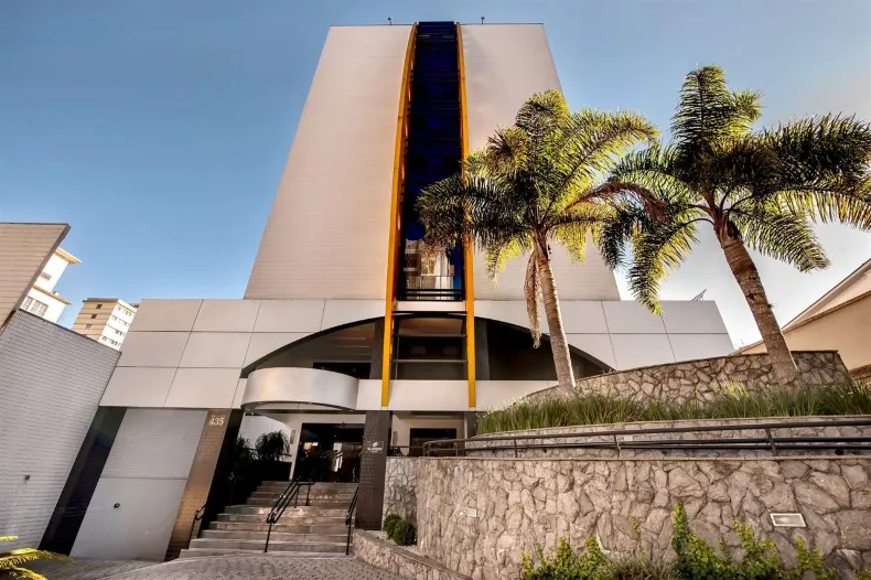 古裡提巴 XV 號大道斯里姆飯店